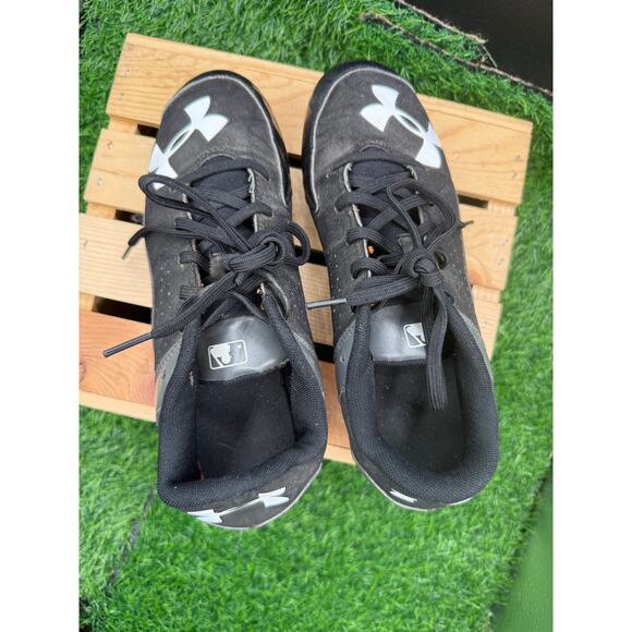 Under Armour- Black/ Gray - Cleats - Size 7.5M main image 9